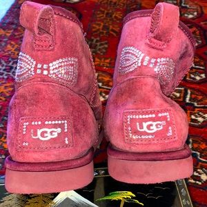 Ankle Height Uggs with Rhinestone Bows